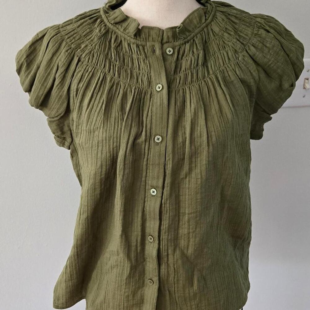 NEW Universal Thread green blouse with vertical pleats XS.
